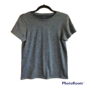 DONATING SOON Uniqlo Dry Ex Gray T-Shirt XS Breathable Athletic